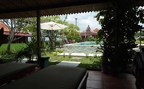 Alamanda Villas, Family Villas, Pool & Local Tours